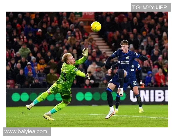 卢顿与韦康比的精彩对决揭示英冠联赛的竞争魅力与球队实力较量