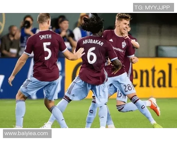 广岛与浦和精彩对决比赛视频回顾及精彩瞬间分析