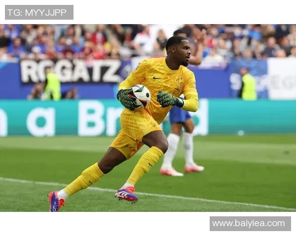 迈尼昂的崛起与未来展望：从新星门将到世界级守护者的成长之路